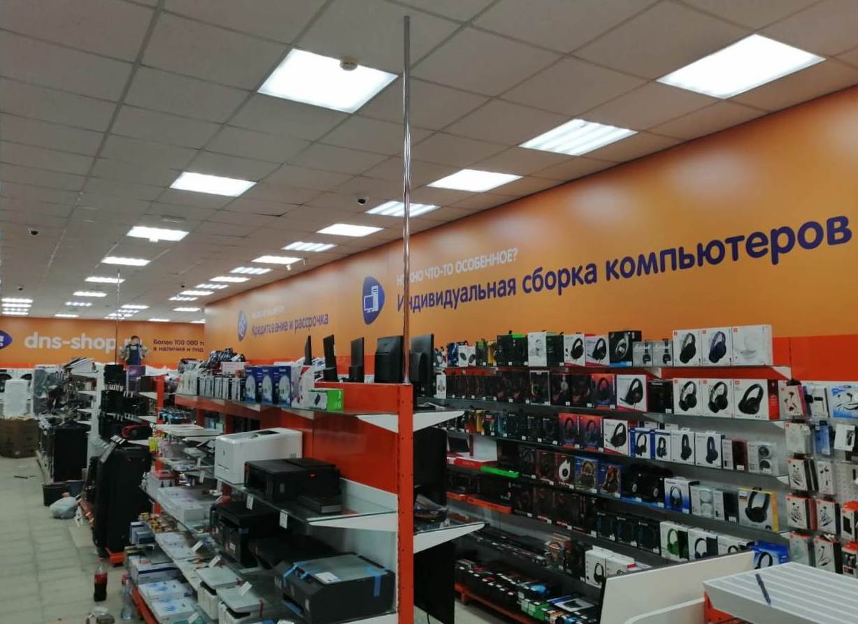 Оформление магазина "DNS"  в Шумихе